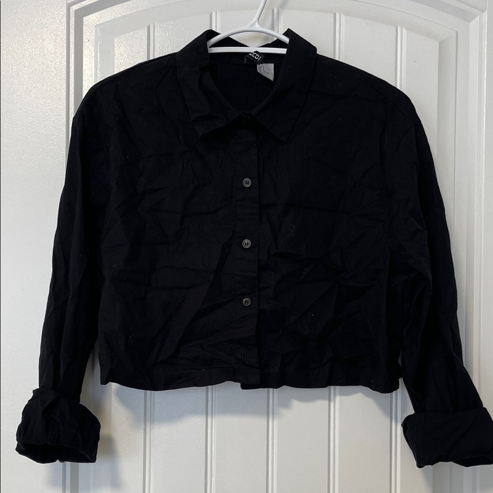 H&M Black Button Down Cropped Shirt